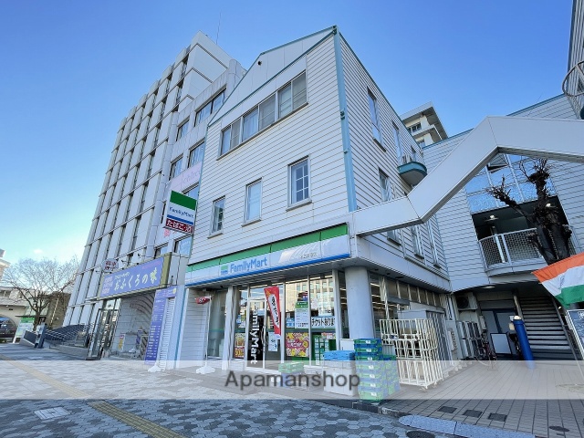 コンビニ　ファミリーマート名古屋港店（コンビニ）まで1732m