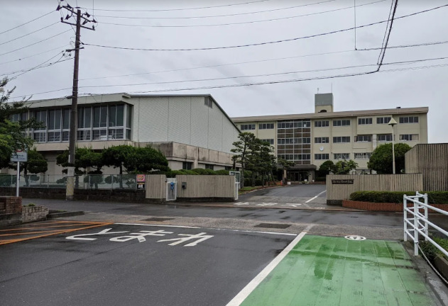 小学校　岡山市立中山小学校（小学校）まで953m