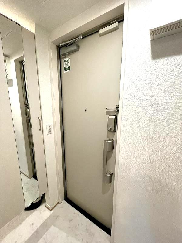玄関　玄関内