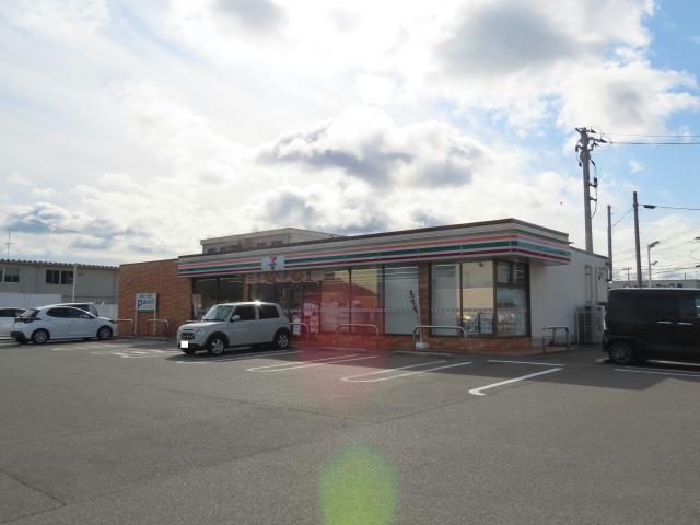 コンビニ　セブンイレブン山口小郡若草町店（コンビニ）まで1026m