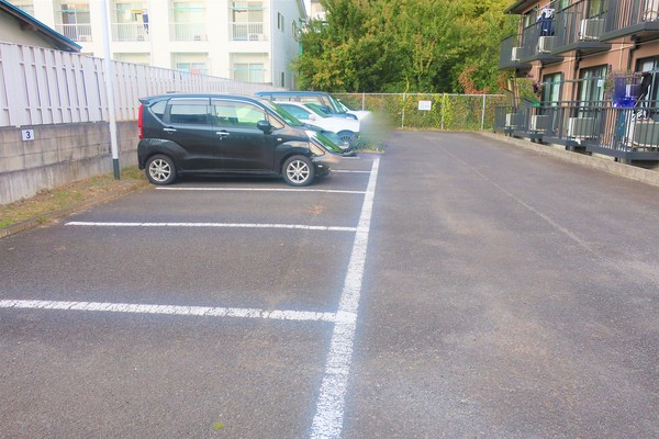 駐車場　駐車場