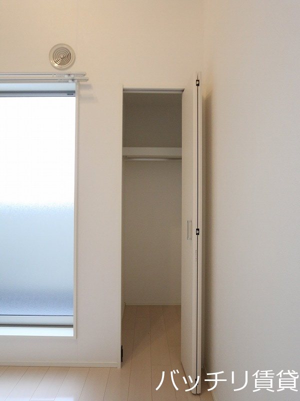 収納　画像は別号室タイプの為、現状を優先致します。