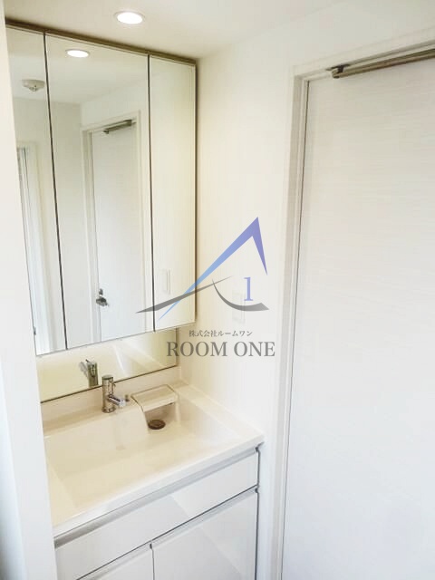 洗面設備　洗面台です。