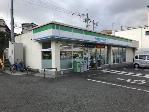 コンビニ　ファミリーマート光明池南店（コンビニ）まで2768m