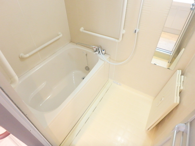 バス・シャワールーム　内装写真別号室参照