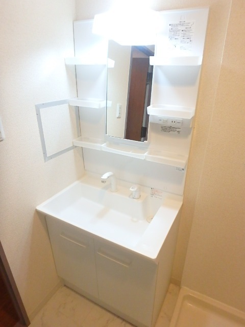 洗面設備　内装写真別号室参照