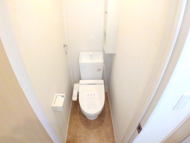 トイレ　清潔感のあるトイレです