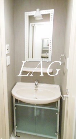 洗面設備　独立洗面台です。