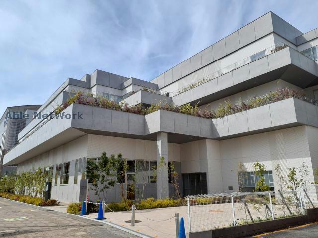 図書館　小牧市中央図書館（図書館）まで287m