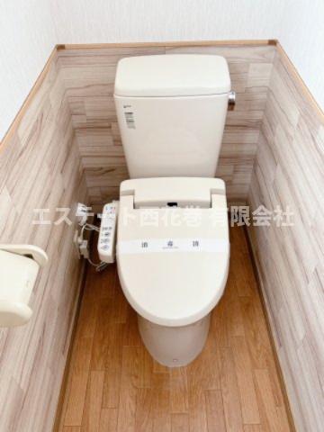 トイレ　洗浄機能付き便座