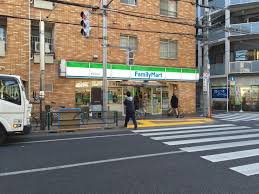 コンビニ　ファミリーマート 桜台駅前店（コンビニ）まで125m