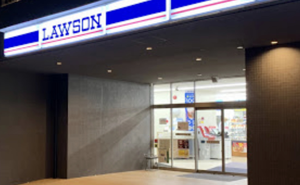 コンビニ　ローソン 流山おおたかの森駅前店（コンビニ）まで541m