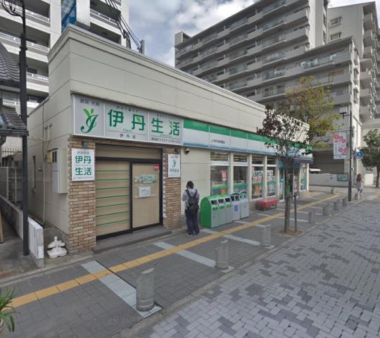 コンビニ　ファミリーマート（コンビニ）まで1763m