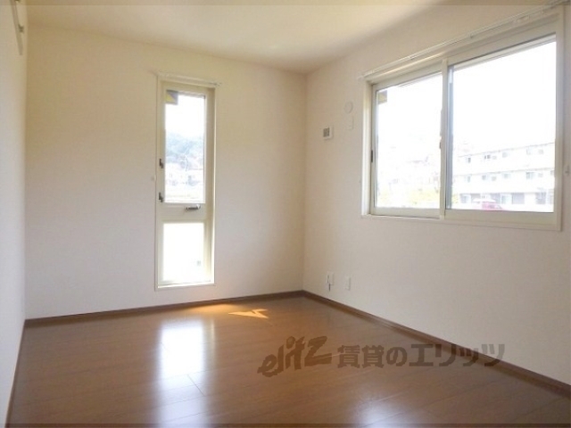 居室・リビング　北側洋室