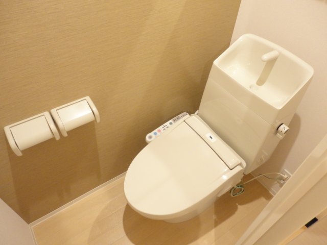 トイレ　シャワー付トイレ