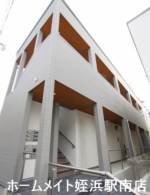 建物外観　★お洒落な築浅物件！★