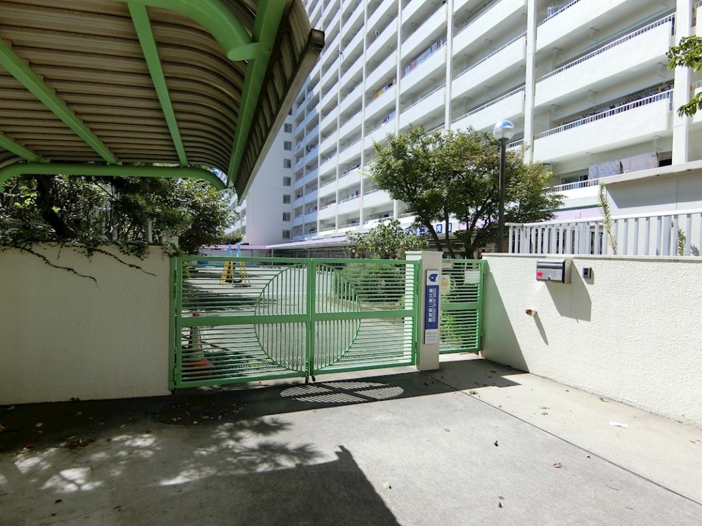 幼稚園・保育園　堀江第二保育園（幼稚園・保育園）まで469m