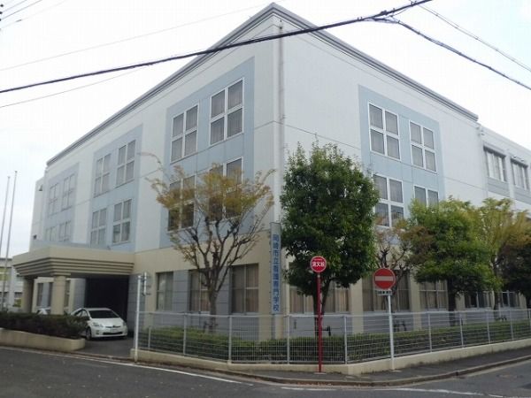 その他　岡崎市立看護専門学校（その他）まで596m