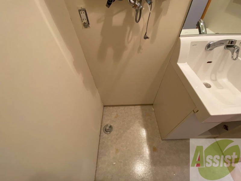 その他　もちろん洗濯機置場は室内にあるので、いつでも洗濯できますよ～