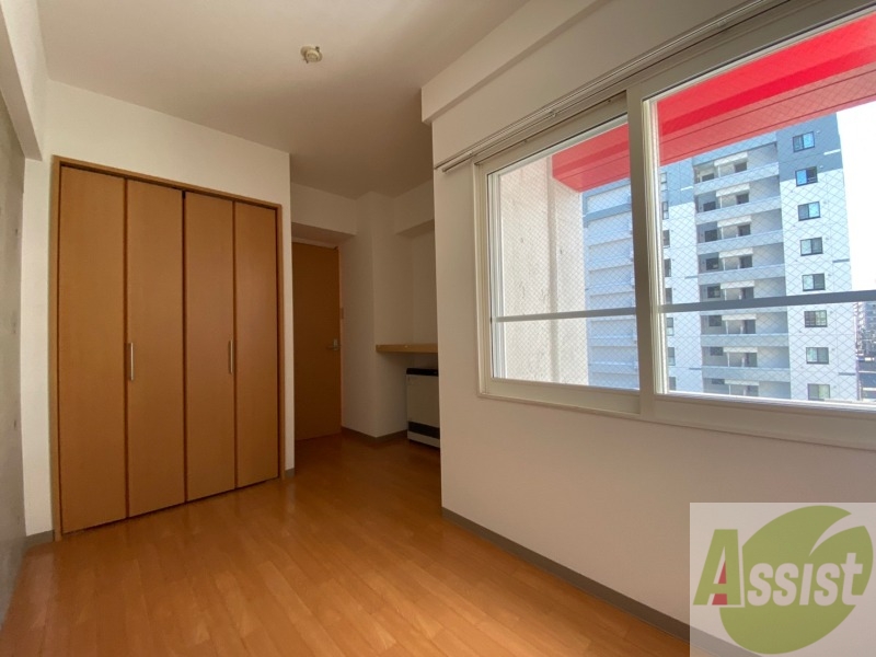 その他部屋・スペース　５．６帖の洋室です。家具の配置もしやすそうですね！