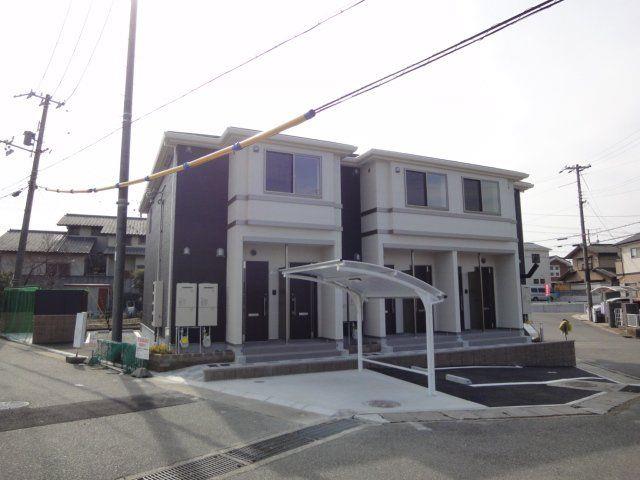 エントランス　外観写真（昼）