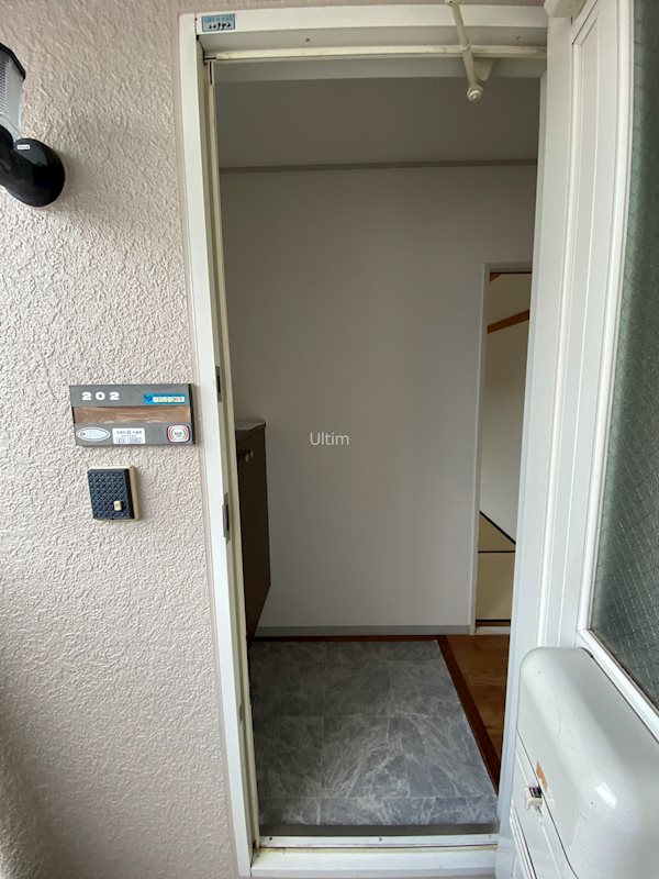 玄関　※他の部屋の写真です