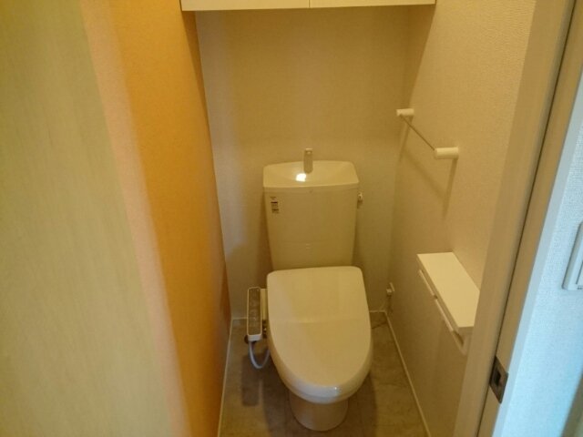 トイレ　コンパクトで使いやすいトイレです