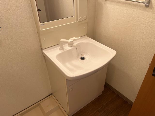 洗面設備　洗髪洗面化粧台