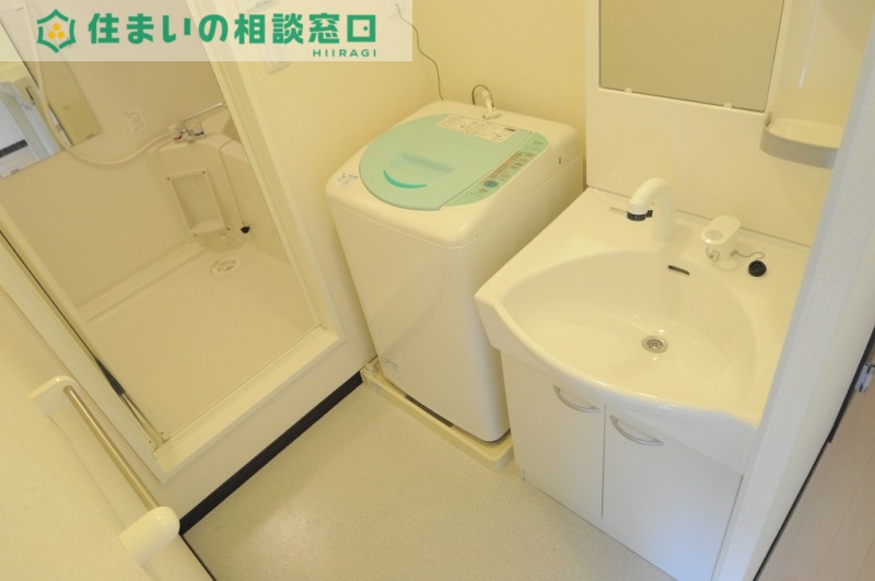 洗面設備　実際のお部屋と異なる場合がございます。