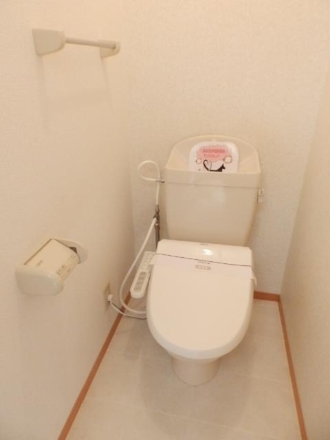 トイレ　トイレ（温水洗浄暖房便座）