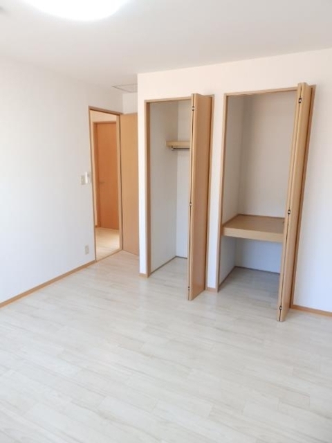 収納　北洋室（照明付き）