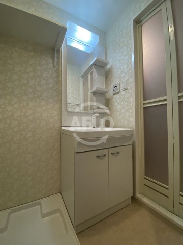 洗面設備　ワールドアイ梅田WEST　洗面台