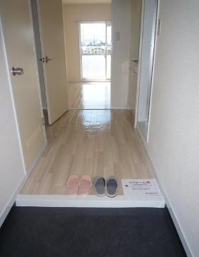 玄関　玄関（イメージ）