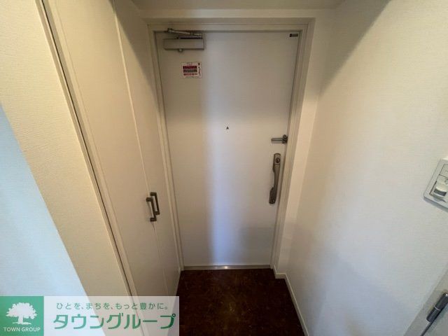 玄関　※他居室参照