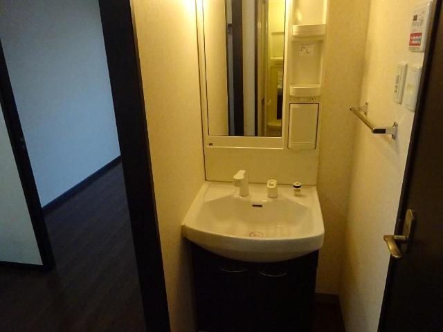 洗面設備　洗髪洗面化粧台