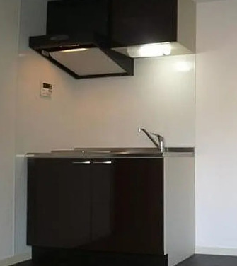 キッチン　別部屋の写真を使用しております。