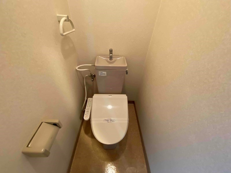 トイレ　別号室イメージ