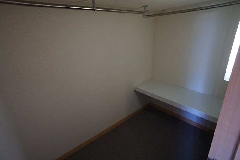 収納　同型写真