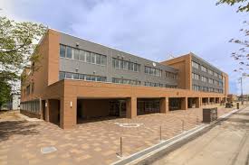 小学校　札幌市立屯田小学校（小学校）まで881m