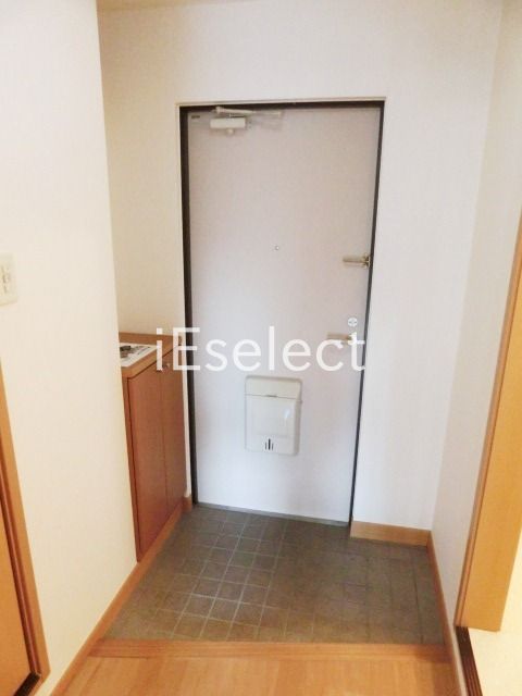 玄関　シューズＢＯＸ付です。