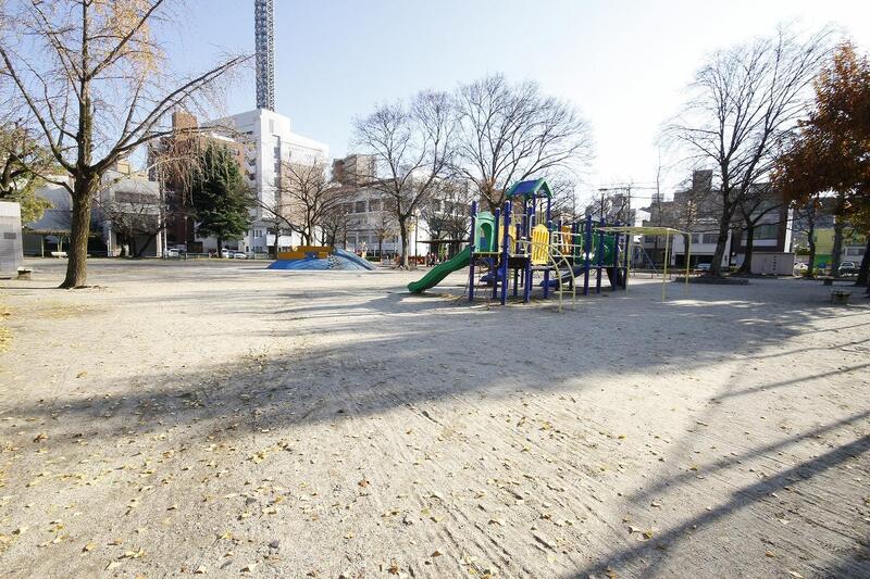 病院　国立大学法人名古屋大学医学部附属病院（病院）まで887m