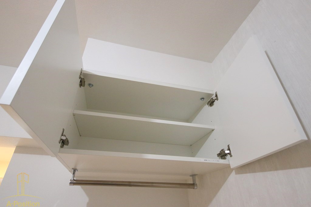 収納　セレニテ堺筋本町リアン