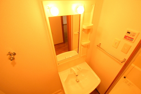 洗面設備　※別部屋の写真です
