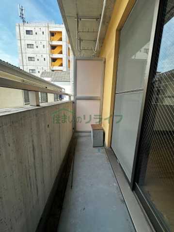 バルコニー　別階層の写真になります。