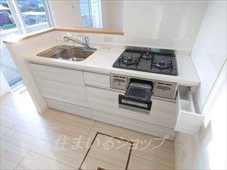 キッチン　対面システムキッチン