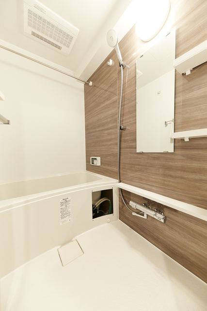 バス・シャワールーム　※写真は同タイプ住戸です。