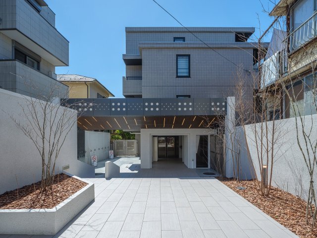 エントランス　建物の内部です