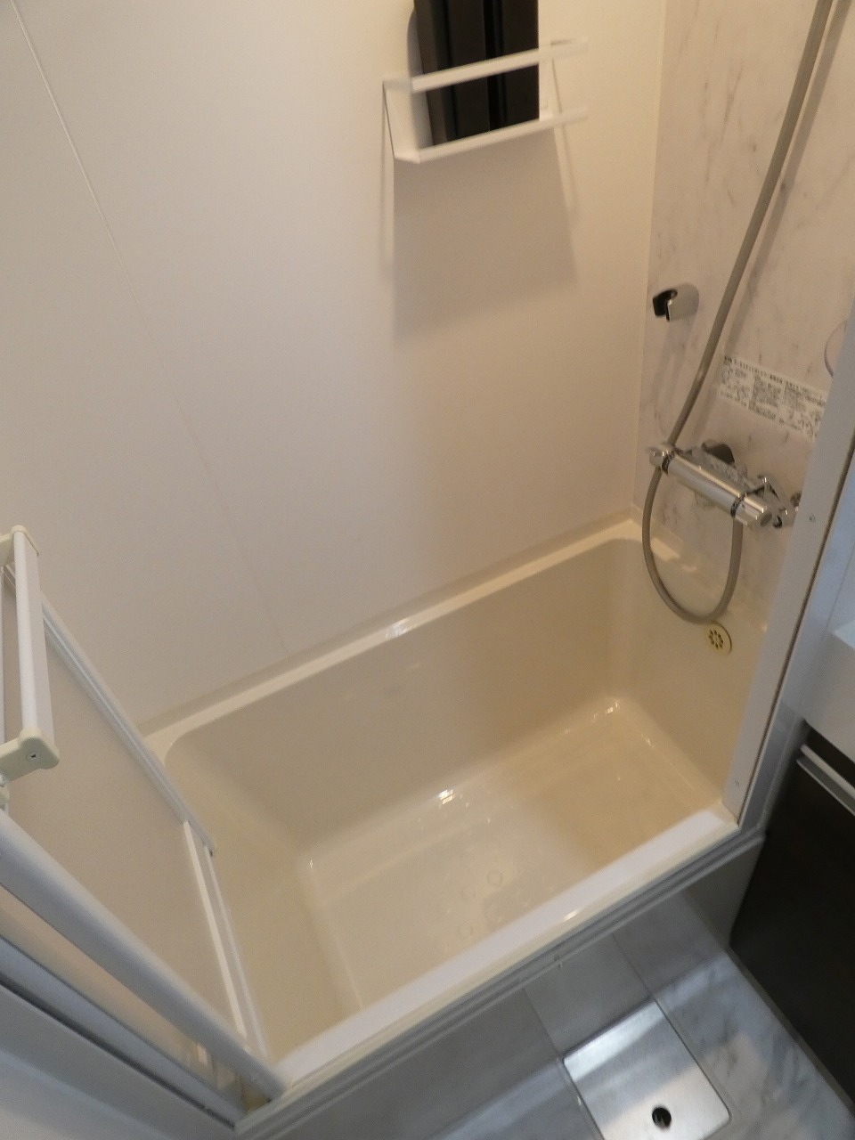 バス・シャワールーム　バス※別部屋参考写真