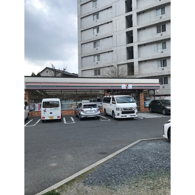 コンビニ　セブンイレブン名古屋新出来２丁目店（コンビニ）まで240m