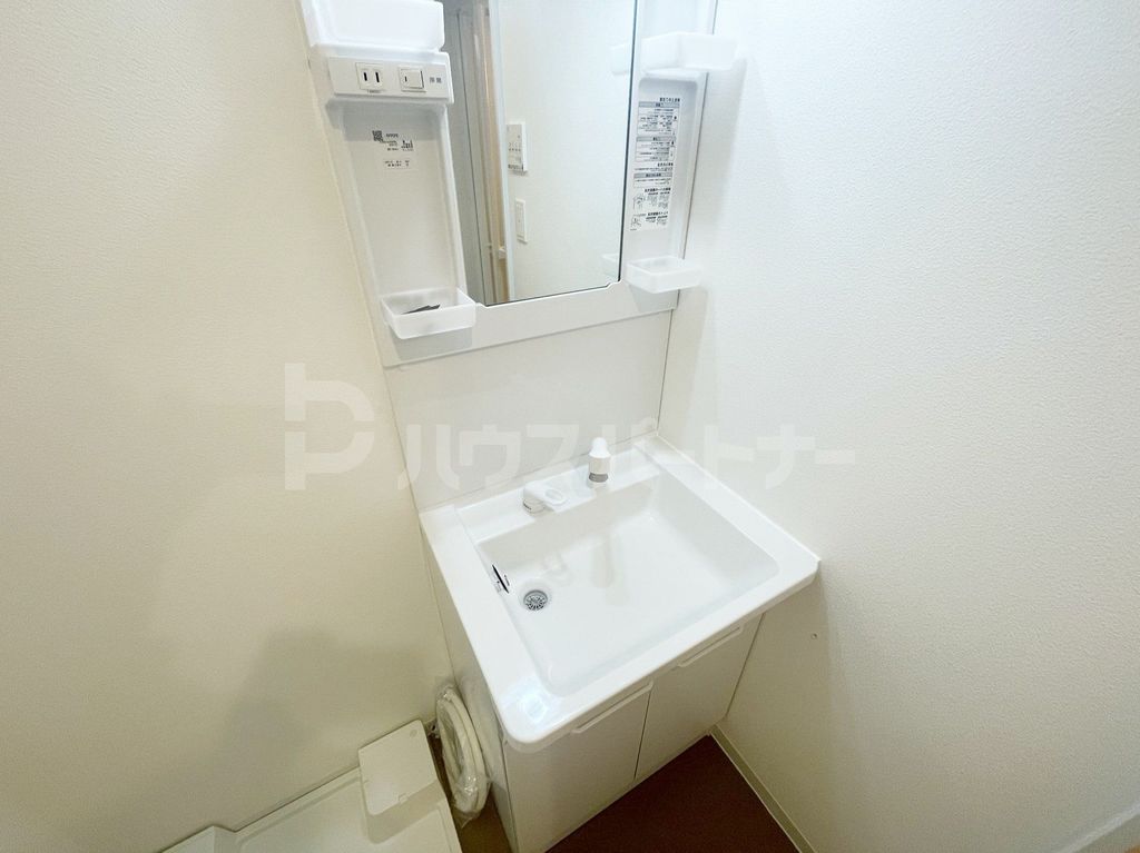 洗面設備　※同施工参考写真※